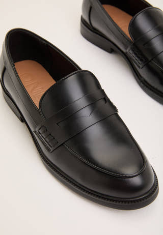 Lux-1 PU Loafer Black