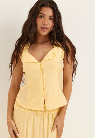Lace Detail Shaped Vest