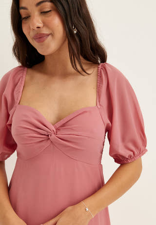 Twist Detail Short Sleeve Maxi Dress