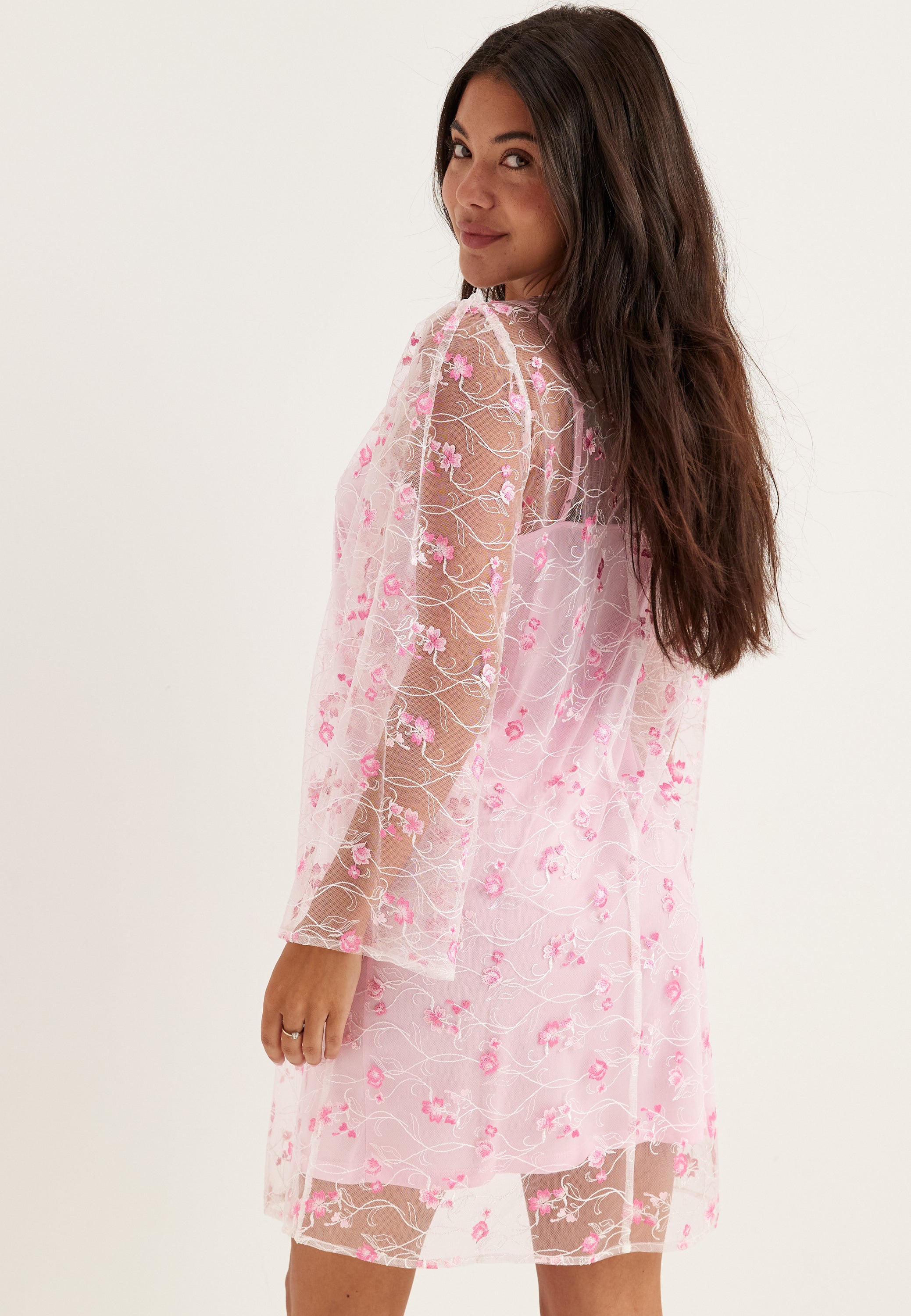 Vero moda – Vmmilla Ls Short Dress – Dresses – White / Pink