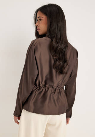 Yaspella Ls Funnel Neck Top Brown