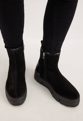 Mount Fiona Suede Boot Black