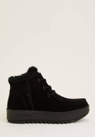 Mount Marty Moc Suede Boot Black