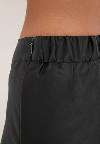 Vishina Hw Short Skirt Black