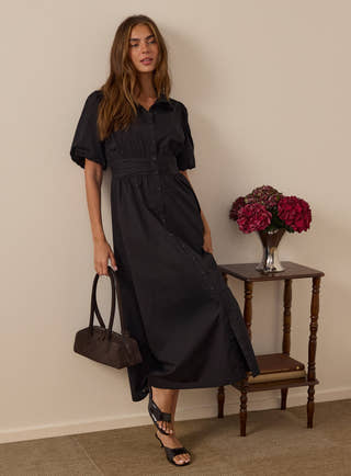 block-2-dresses_af8d7b9f-4a62-4f02-88be-de722221b0a9