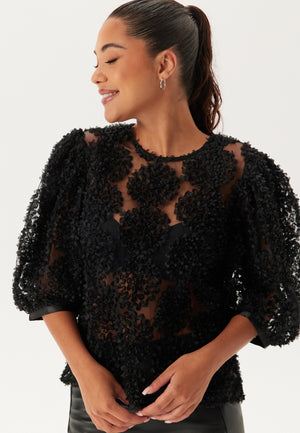 3D Flower Puff Sleeve Bluse
