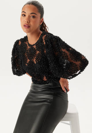 3D Flower Puff Sleeve Blouse