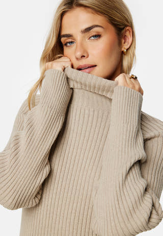 Amira knitted slit dress