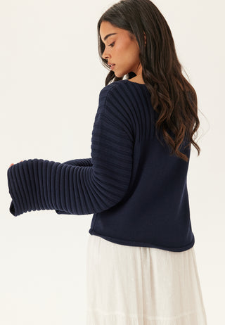 Boatneck strikkegenser