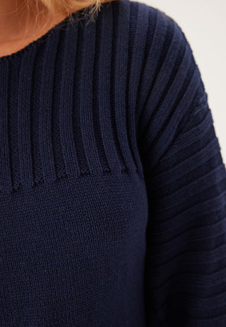 Boatneck strikkegenser