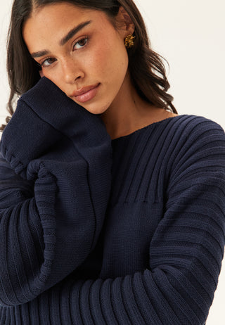 Boatneck strikkegenser