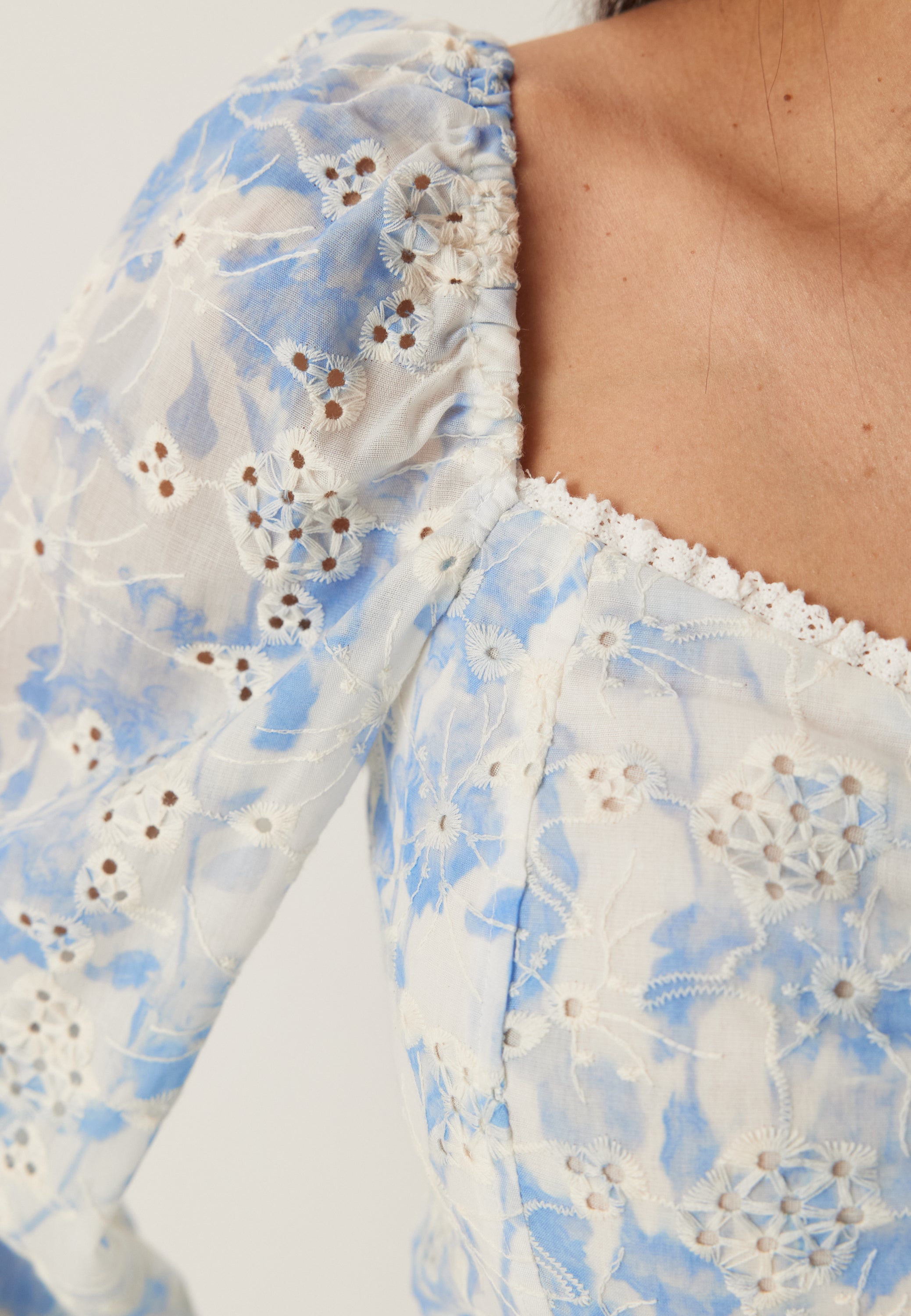 Broderie Anglaise Bluse