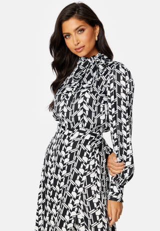 CC bow blouse