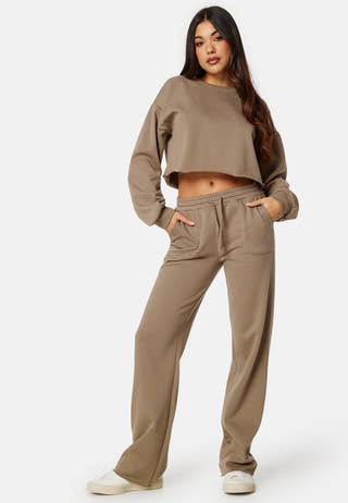 Relaxed Cropped Sweater