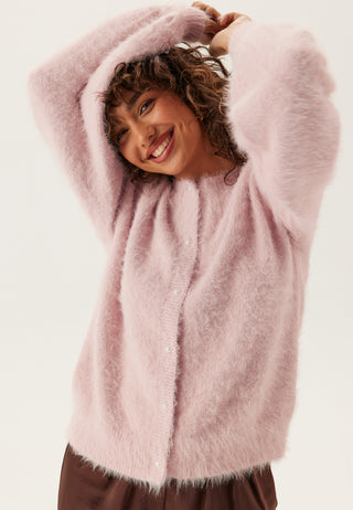 Fluffy strikket perlecardigan