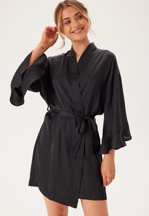Frill Robe