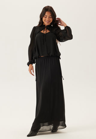Frill Tie Bluse