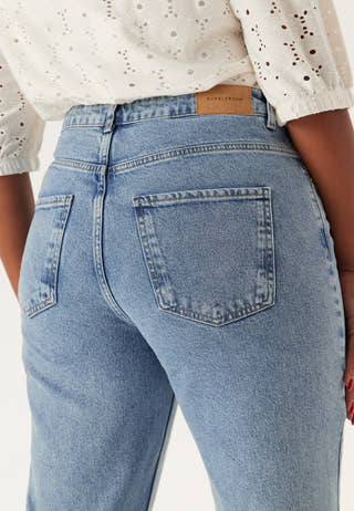 High Straight Ankle Jeans