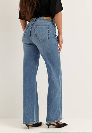 bubbleroom-high-straight-leg-jeans-medium-blue_3