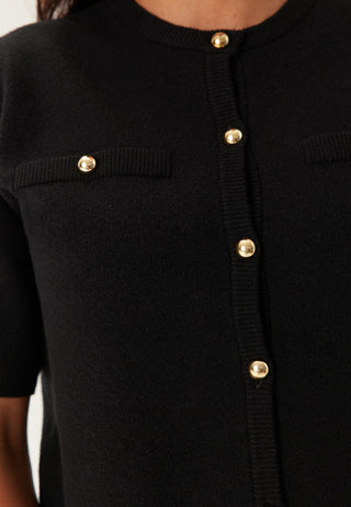Strikket cardigan med gullknapper