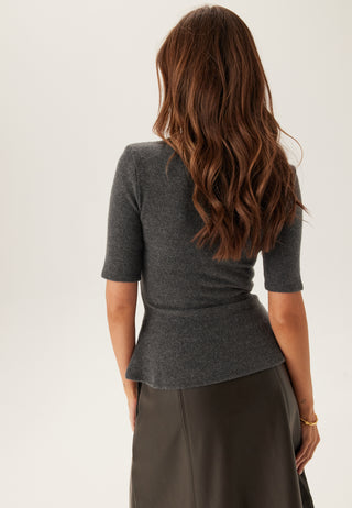 Strikket Peplum-topp