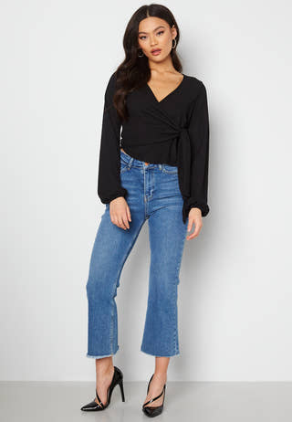 Leighton wrap top