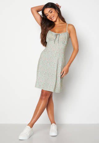 Lydia dress