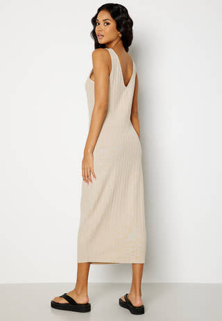 Magnolia deep back dress
