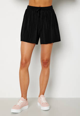 Megan pleated shorts set