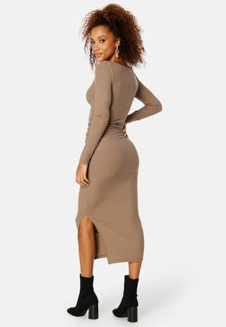 Minea v-neck dress