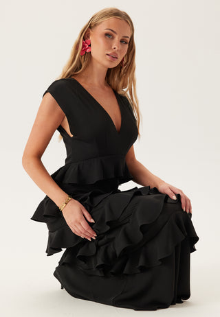 Deep V-Neck Volangkjole