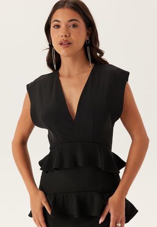 Deep V-Neck Volangkjole