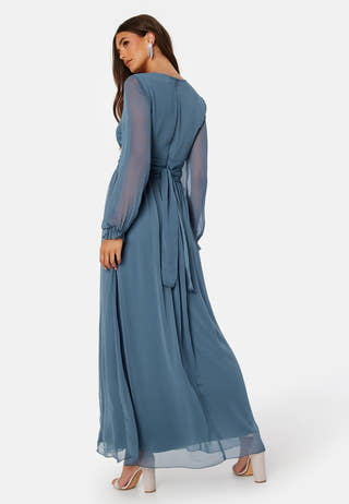 Delilah prom dress