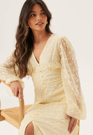 bubbleroom-occasion-embroidered-midi-dress_11