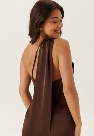 One Shoulder Scarf Satin Kjole