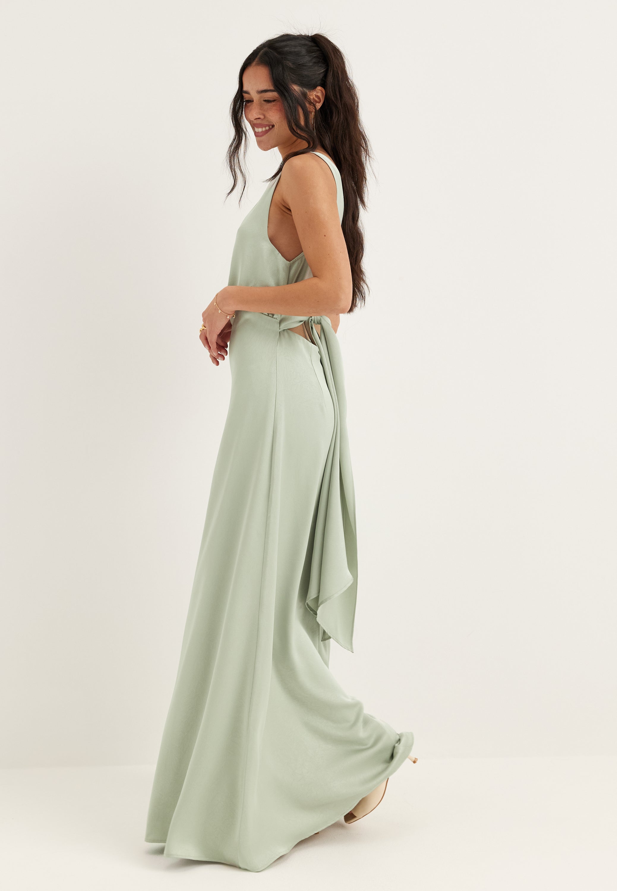 Moa mattsson x bubbleroom Tie Back Shawl Satin Dress Bridesmaid dresses Green Moa mattsson x bubbleroom Tie Back Shawl Satin Dress Bridesmaid dresses Green