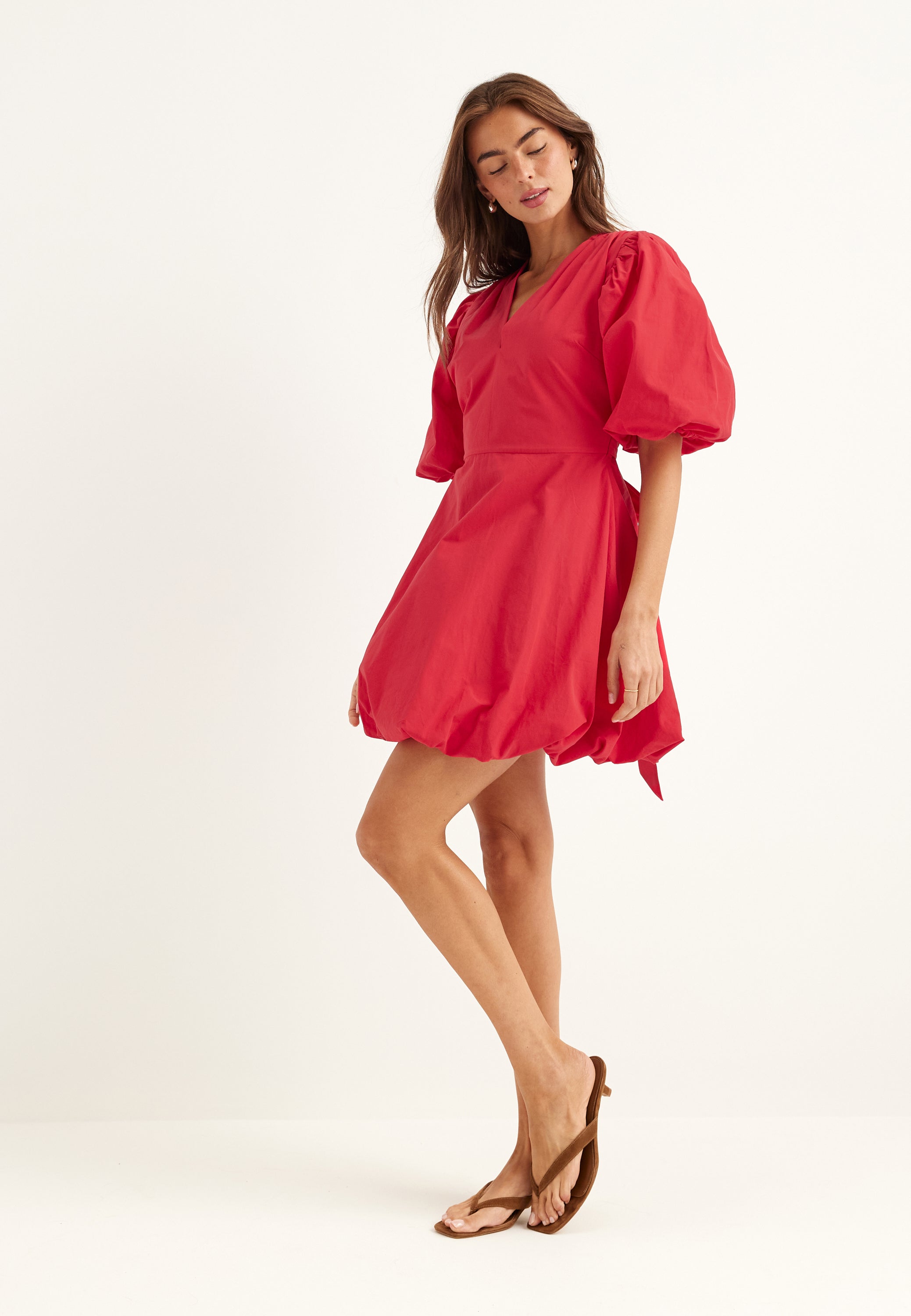 Bubbleroom occasion  V-neck Bubble Hem Short Dress  Dresses  Red