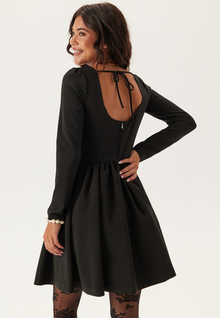 Volume Skirt Langermet Minikjole