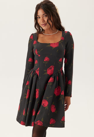 Volume Skirt Langermet Minikjole