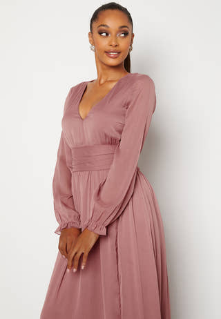 Delilah prom dress