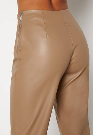 Pailin cropped PU trousers