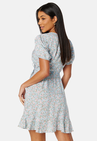 Patrinia wrap dress