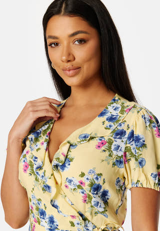Patrinia wrap dress