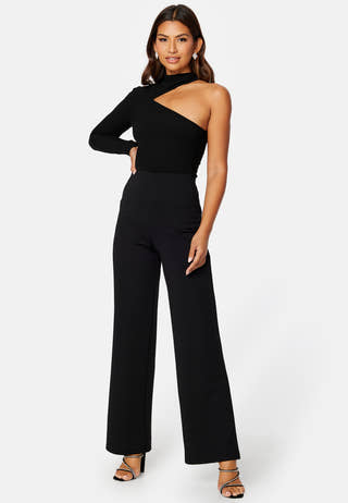 Pearl cut out top