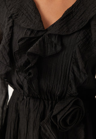 Ruffle kort kjole