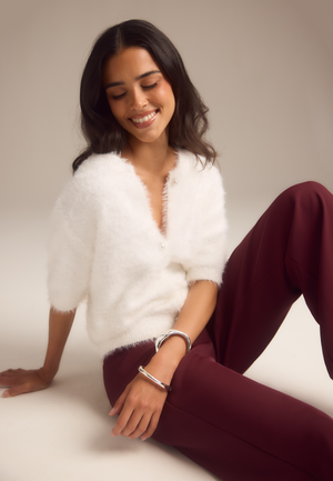 Kortermet fluffy strikket cardigan
