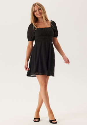 Square Neck Kortermet Georgette Kjole