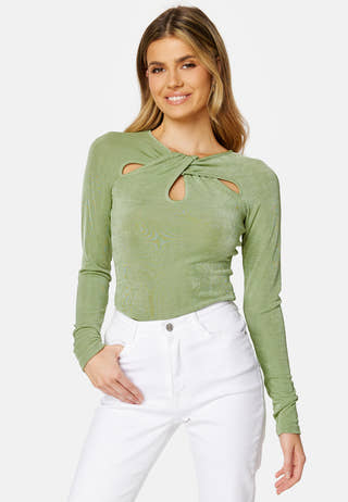 Stefany cut out top