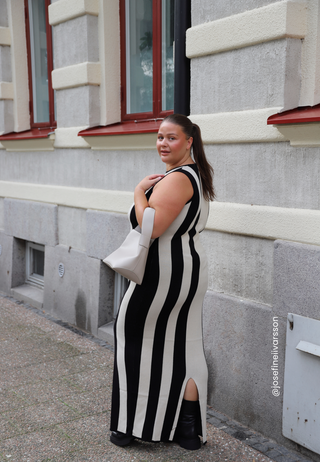 Striped Sleeveless Knitted Dress