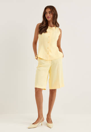 bubbleroom-tailored-vest-light-yellow_2